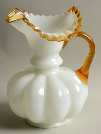 Gold Crest 8" Handled Jug
