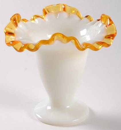 Gold Crest 4" Crimped Square Vase