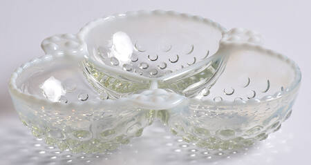 Hobnail French (Opalescent) 7" Clover Shape 3 Part Relish