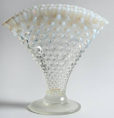Hobnail French (Opalescent) 8" Footed Crimped Fan Vase