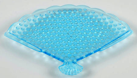 Hobnail Blue (Opalescent) Fan Tray
