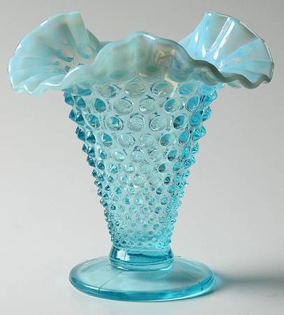Hobnail Blue (Opalescent) 6" Footed Triangle Vase