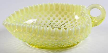Hobnail Topaz (Opalescent) Loop Handled Heart Dish