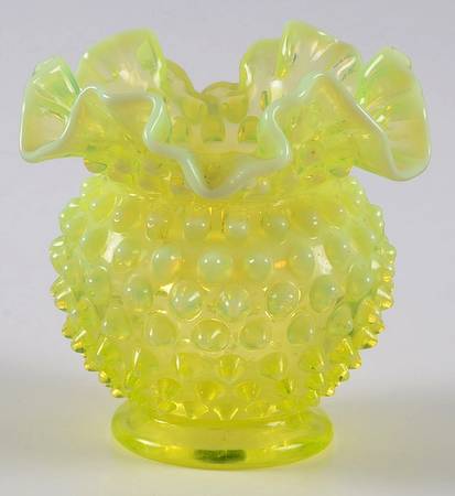 Hobnail Topaz (Opalescent) 4 1/2" Miniature Double Crimp Vase