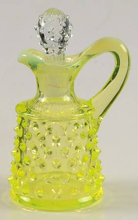 Hobnail Topaz (Opalescent) Oil Cruet & Stopper