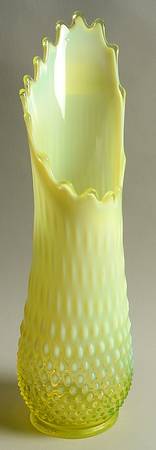 Hobnail Topaz (Opalescent) #3759 15" To 18" Swung Vase
