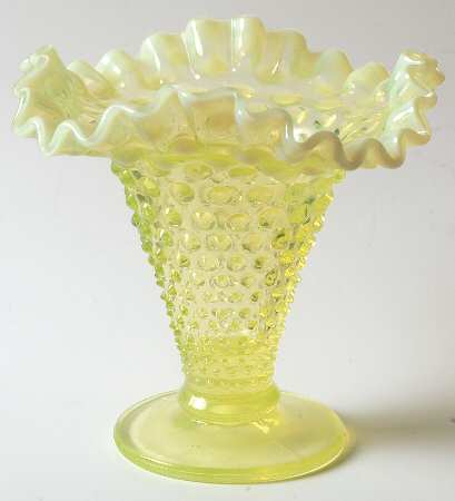 Hobnail Topaz (Opalescent) 5 1/2" Footed Square Crimped Vase
