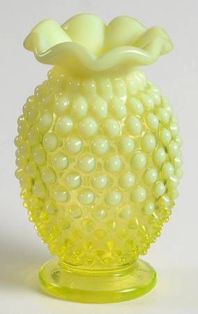 Hobnail Topaz (Opalescent) 4" 8-Point Crimped Cupped Miniature Vase