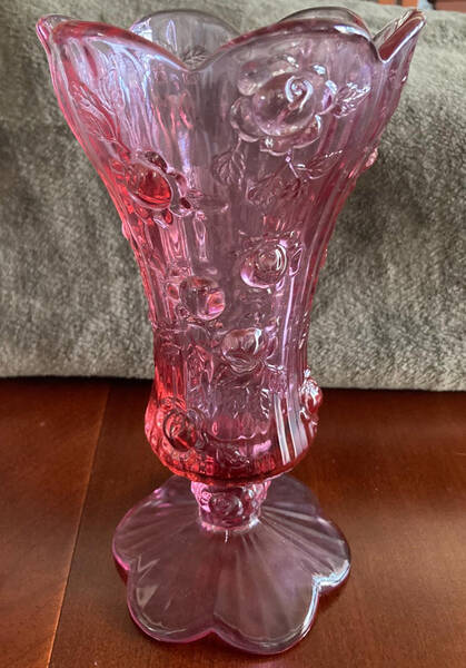 Rose Colonial Pink 9" Flower Vase