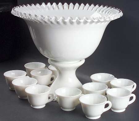 Silver Crest (14 Piece) Punch Set (Bowl ,Stand &12 Cups)