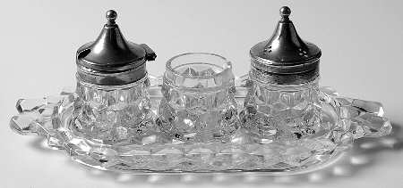 American Clear (Stem 2056) Spice Set & Tray (Missing 1 Metal Lid & Spoon)