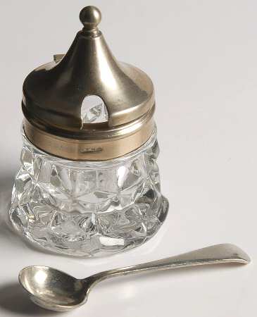 American Clear (Stem 2056) Spice Jar with Metal Hinged Lid & Spoon