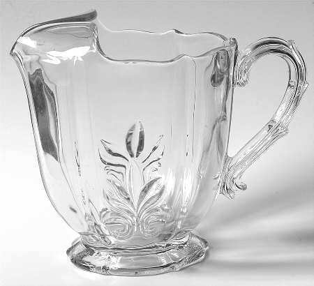 Baroque Clear 48 Oz Baroque Shape Ice Lip Pitcher