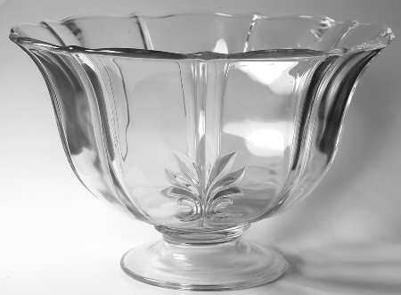 Baroque Clear Footed Punch Bowl (Baroque Shape)