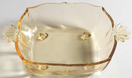 Baroque Topaz Square Handled Sweet Meet (Baroque Shape)
