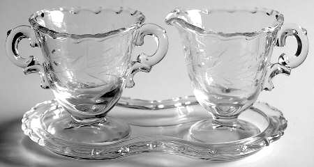 Bridal Wreath (Stem 6049) Mini Creamer, Sugar and Tray Set