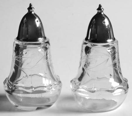 Bridal Wreath (Stem 6049) Shaker Set w/Metal Lids
