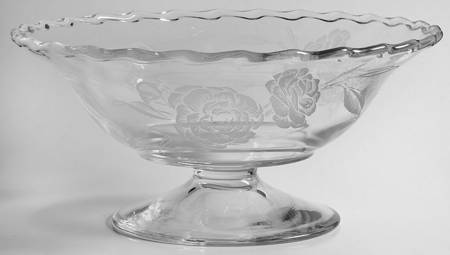 Camellia 10" Round Flared Bowl