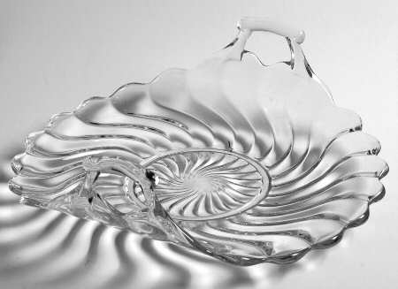 Colony 9" Handled Muffin Tray