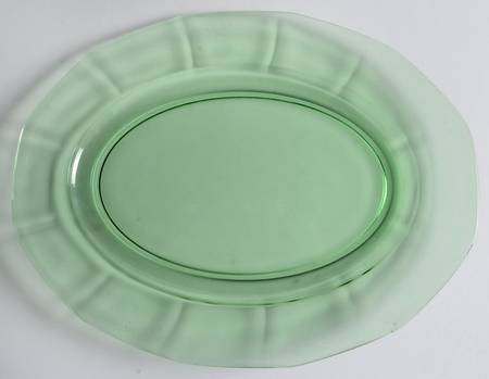 Fairfax Green (line 2375) 12" Oval Platter
