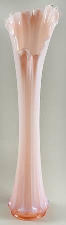Heirloom Pink 22"-24" Swung Bud Vase