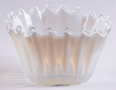 Heirloom White (Opal) 6" Round Hanky/Handkerchief Bowl