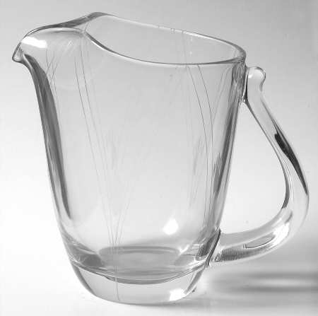Heraldry 42 Oz Pitcher