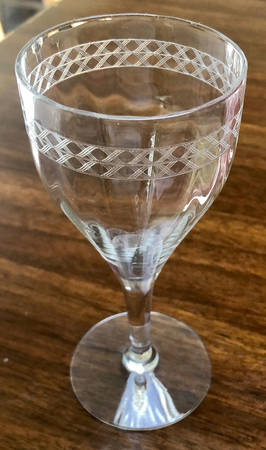Irish Lace (Stem 880, Etch36) Claret Wine