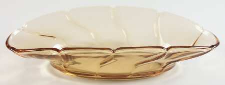 Jamestown Amber 9" Oval Celery