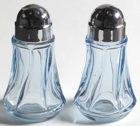 Jamestown Blue Shaker Set w/Metal Lids