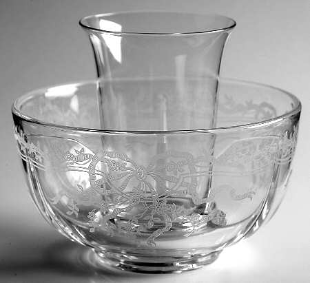 June Clear Ice Dish with Tomato Insert