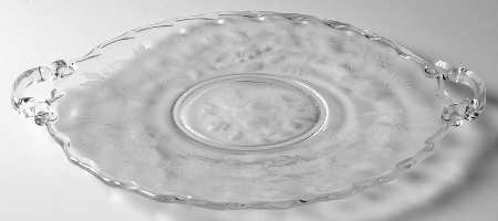 Lacy Leaf Handled Cake Plate