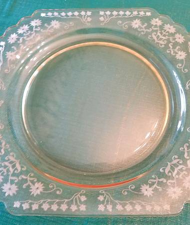 Manor Topaz Square Dinner Plate