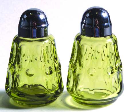 Mesa Olive Green Shaker Set w/Metal Lids