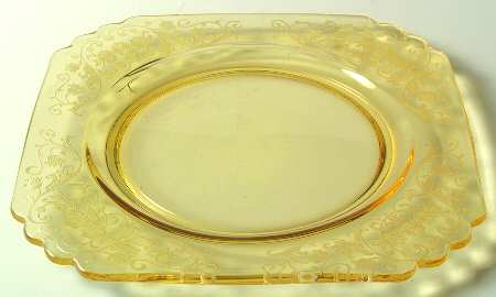 Minuet Yellow (Stem 4020, Yellow Stem) 7" Salad Plate