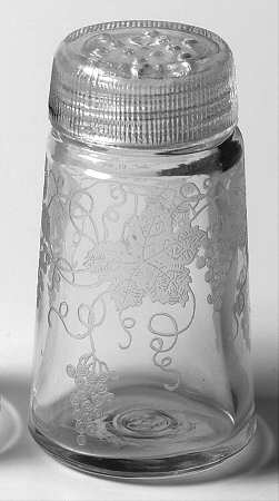 New Vintage Grape (Non Optic, Stem 858, Etch 227) Shaker with Glass Lid