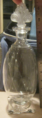 New Yorker Decanter & Stopper