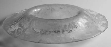 Oak Leaf Clear (Brocade) 13" Oval Centerpiece