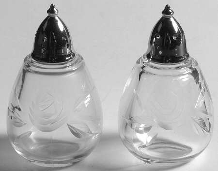 Rose Shaker Set w/Metal Lids
