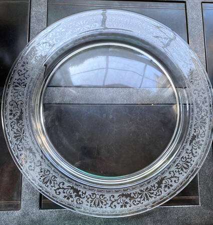 Royal Clear 14" Chop Plate
