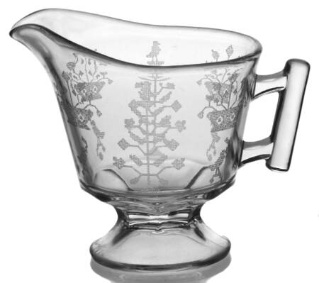 Sampler (Stem #6025) Creamer