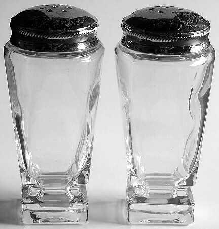 Transition Footed Shaker Set & Metal Lids