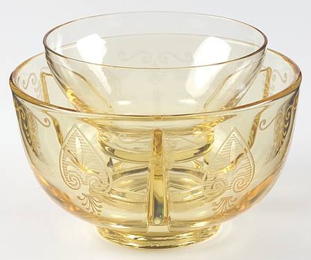 Trojan Topaz Ice Dish with Fruit Cocktail