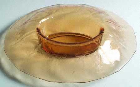 Vernon Amber 13" Oval Centerpiece