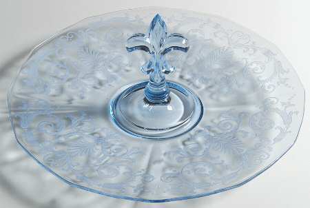 Versailles Blue (No Trim) Center Handle Tray