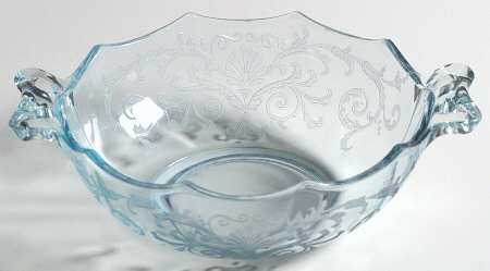 Versailles Blue (No Trim) Whipped Cream with Bow Handles