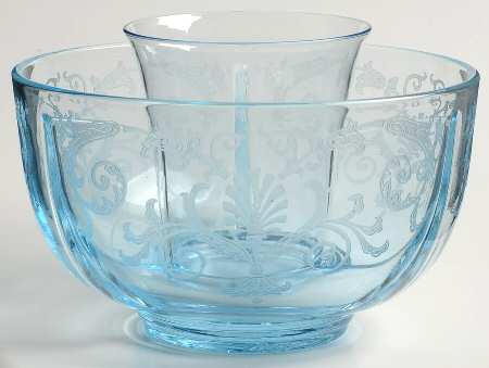 Versailles Blue (No Trim) Ice Dish with Crab Insert