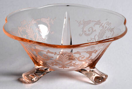 Versailles Pink 3-Toed Footed Bowl