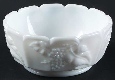 Vintage Milk Glass Small Fruit Dessert Bowl