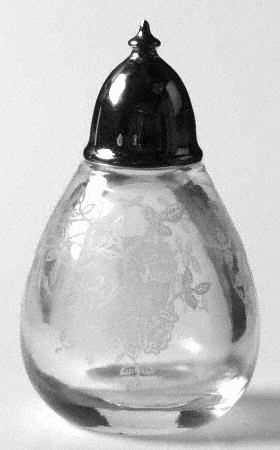 Willowmere Shaker with Metal Lid